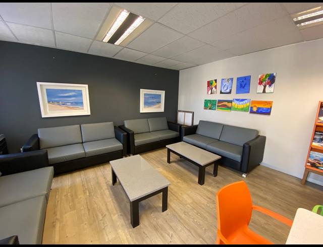 252M² OFFICE TO LET IN BRYANSTON